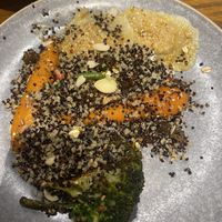 The ravioli and the quinoa bowl with tofu yum!   at NIYA in Casablanca