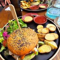 Cheese burger at NIYA in Casablanca