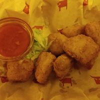 Vegan chicken poppers at The Tavern in Prague