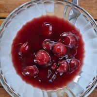 Warme kersen at Moeder De Gans in Voeren