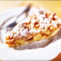Apfelstreuselkuchen at Auf a Glasl  in Gerersdorf