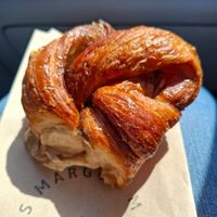 Cinnemonbun at Margo's Amsterdam - Jordaan in Amsterdam
