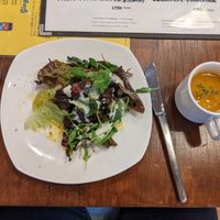  at Unique (V) Pizzeria SUKHASANA in Osaka
