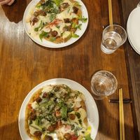  at Unique (V) Pizzeria SUKHASANA in Osaka