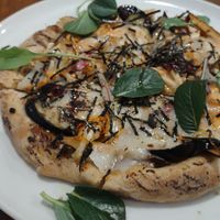  at Unique (V) Pizzeria SUKHASANA in Osaka