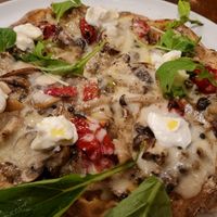  at Unique (V) Pizzeria SUKHASANA in Osaka