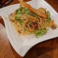  at Unique (V) Pizzeria SUKHASANA in Osaka