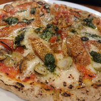  at Unique (V) Pizzeria SUKHASANA in Osaka