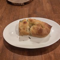  at Unique (V) Pizzeria SUKHASANA in Osaka