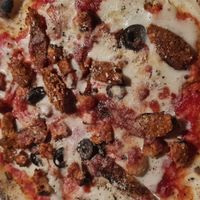  at Unique (V) Pizzeria SUKHASANA in Osaka