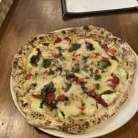  Margarita bianca   at Unique (V) Pizzeria SUKHASANA in Osaka