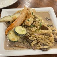 Creamy mushroom pasta   at Unique (V) Pizzeria SUKHASANA in Osaka