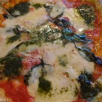 pizza margharita  at Unique (V) Pizzeria SUKHASANA in Osaka