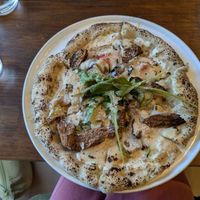  at Unique (V) Pizzeria SUKHASANA in Osaka