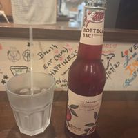  at Unique (V) Pizzeria SUKHASANA in Osaka