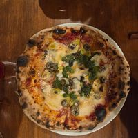  at Unique (V) Pizzeria SUKHASANA in Osaka