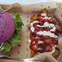 Cherry bomb with potata buenas at Flower Burger - Corso Garibaldi in Milan