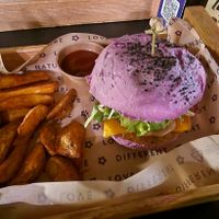  at Flower Burger - Corso Garibaldi in Milan