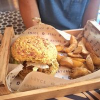 Burger ultraprotéiné 💛 at Flower Burger - Corso Garibaldi in Milan