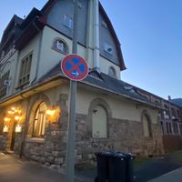 Das Gebäude und die Turnhalle von außen  at Gaststätte Zur Turnhalle in Limburg