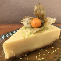 Pastís de llimona at La Vermuteria in Solsona