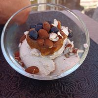 Deliciosa mouss de poma! at La Vermuteria in Solsona