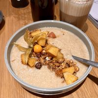apple cinnamon porridge  at Leni's Sweet and Salty in Maulburg