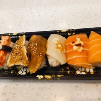 Customize aburi set at Saute Sushi 素特•素司 in Central Singapore