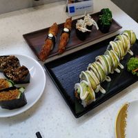 Gunkan, nigiri, and avocado special roll at Saute Sushi 素特•素司 in Central Singapore