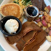 Amazing vegan breakfast plate, a bit of everything and it was all delicous! at Flying Saucer in Chicago