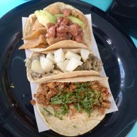 Taco de Milanesa con Aguacate, Taco Buda & Taco de Chorizo.. Yummy 🌮 at Taco Grass in Mexico City