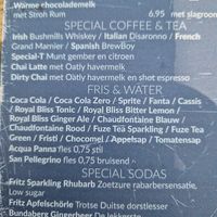 Koffie standaard met Oatly at Patagonia Beach in The Hague