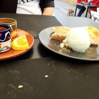 tarta de limón y tequila at Vale Madres in Rota