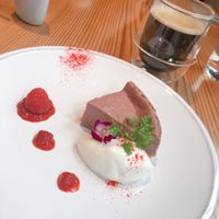 Berry Cheese Cake and Organic Coffee at AIN SOPH.Ginza in Tokyo