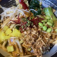 Pfanne mit Udon Nudeln  at Sen Lüneburg in Lueneburg