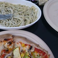 Carbonara y Pizza at A Flama in Zaragoza