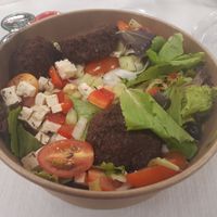 Take away / Mediterranean salad + falafel at A Flama in Zaragoza