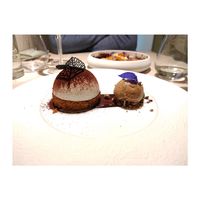 Titatisù! Mi è piaciuto molto. La pallina di gelato un po' meno, forse per il gusto "affumicato", non saprei. at Linfa in Milan