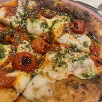 “her majesty” pizza  at Linfa in Milan