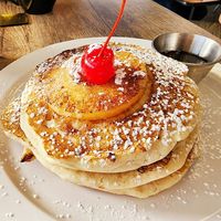 Pineapple upside down pancakes that are gluten-free and vegan! #Veganuary at J's Diner in Hagerstown