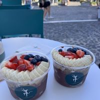 Açaí bowls  at Stolen Fruit in Santorini