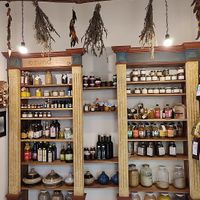 Great assortment of oils, nuts and spices
Gran selección de aceites, nueces y especias. at Épice in Barichara