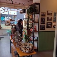 Grocery/shop section at Lisa's Deli in Zwolle