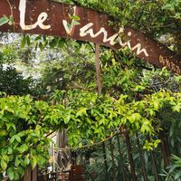 Pour diner un peu à l'écart de l'agitation de la ville at Le Jardin in Hyeres