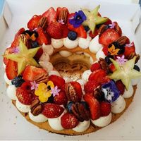 Une pâtisserie commandée pour un anniversaire at Popotes in Hyeres