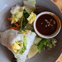 Sommerrolle mit Avocado und Mango at Lôc Vegan in Mainz