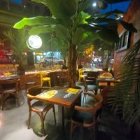 Indoor at Croak's in Girona