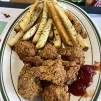 Fries were good. Chikn was crunchy & savory.   at Breaghetti Itaewon in Seoul