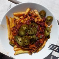 Pommes mit Chili sin Carne at Uschis Beachclub in Baltrum
