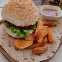 Vegan burger at Resto Bar Taraca in Kotor